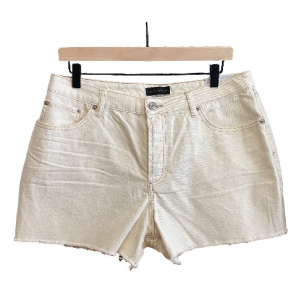 House of Harlow 1960 Cream High Rise Denim Mom Jean Shorts Raw Hem 30